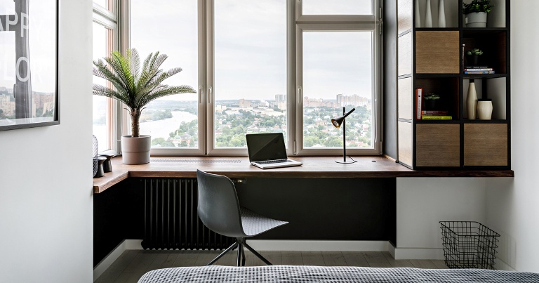 Подоконник как рабочий стол