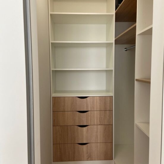 гардеробная в кладовке в хрущевке