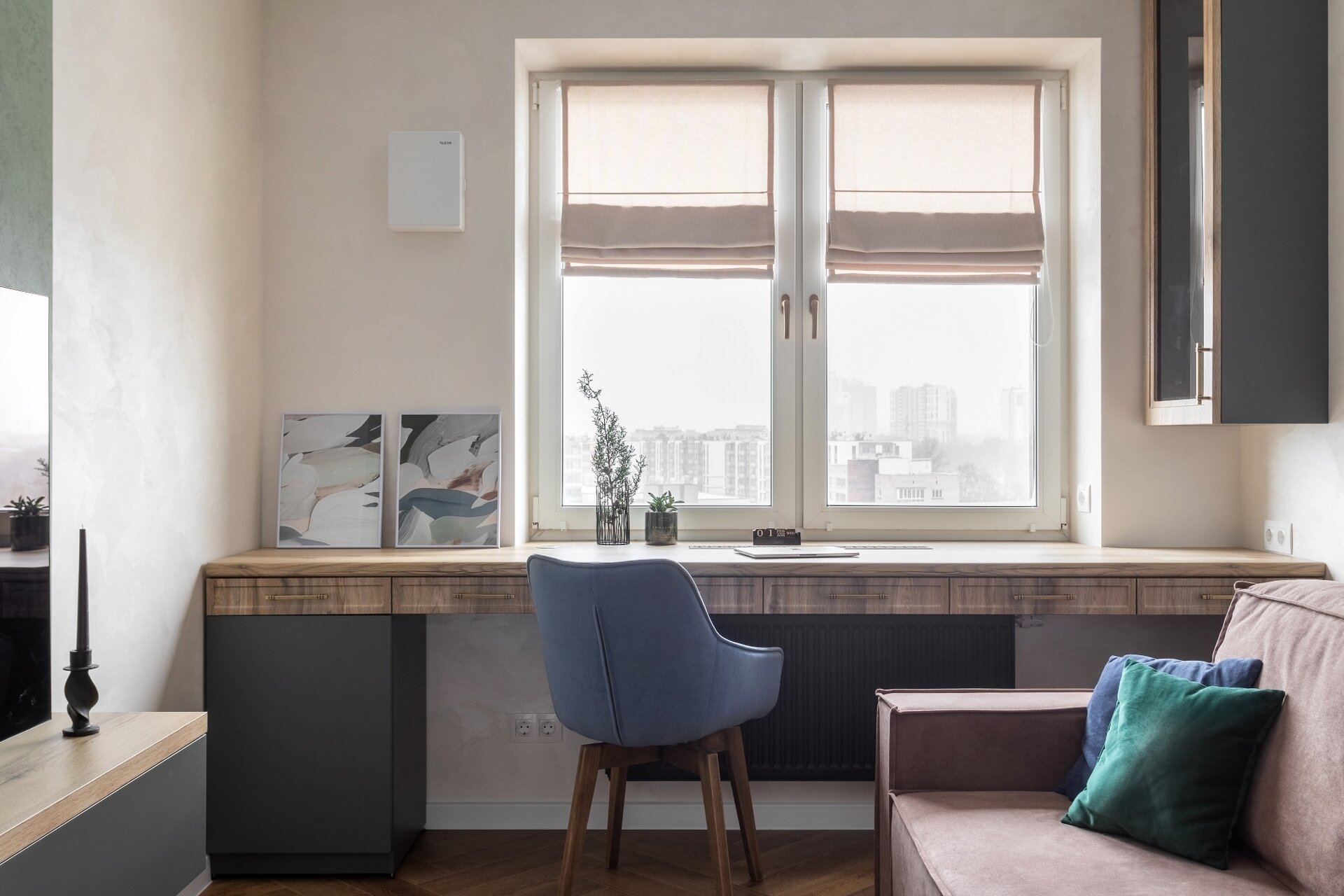 стол встроенный в подоконник